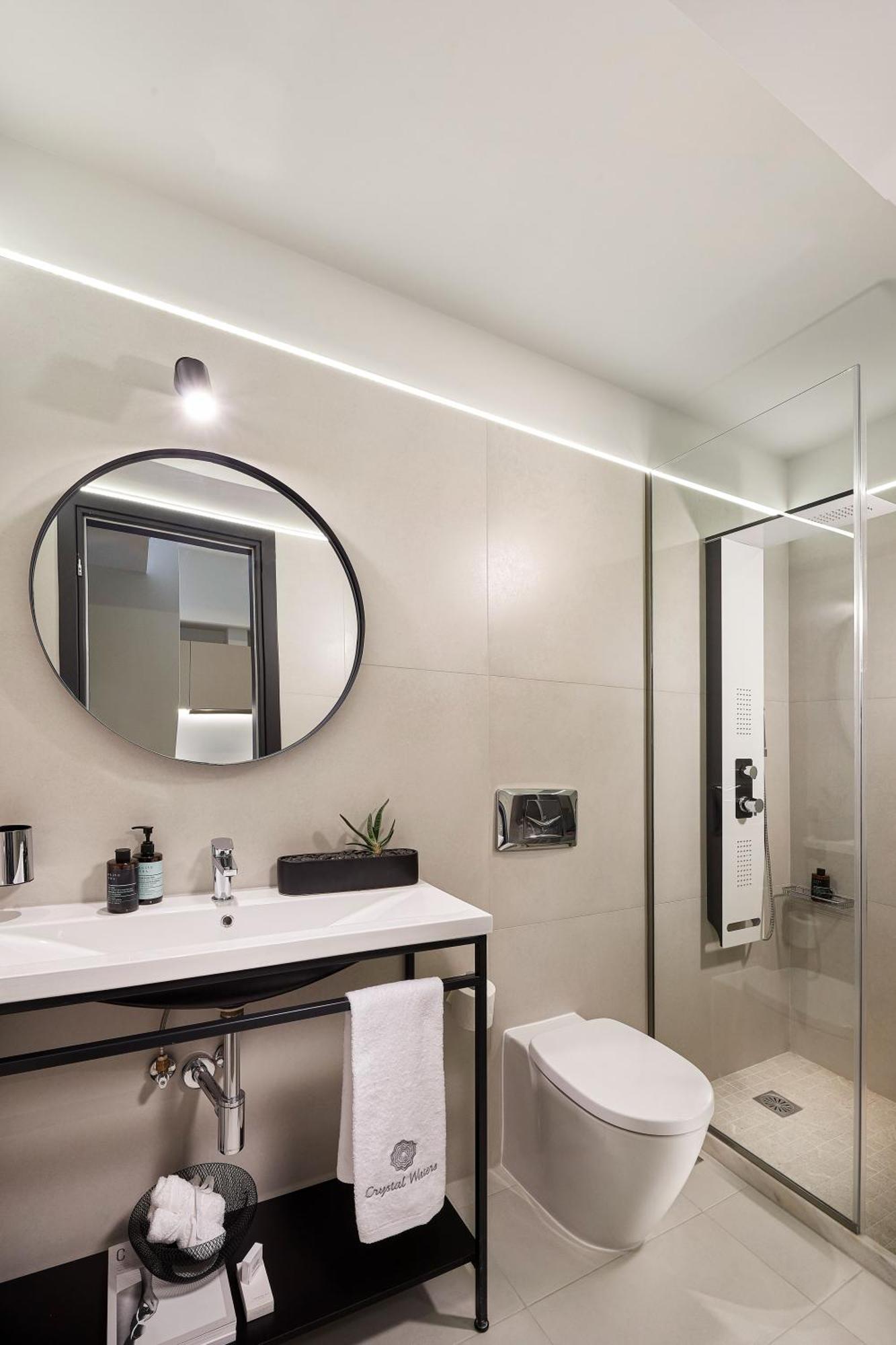 Viola Comfort Suite Атина Екстериор снимка