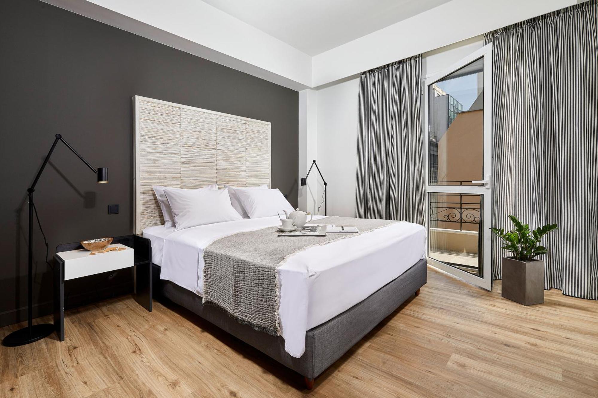Viola Comfort Suite Атина Екстериор снимка