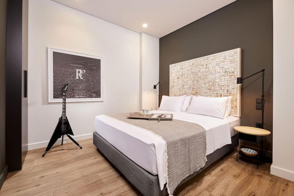 Viola Comfort Suite Атина Екстериор снимка